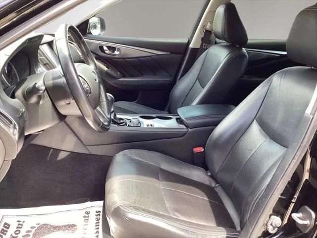 2015 INFINITI Q50 Premium