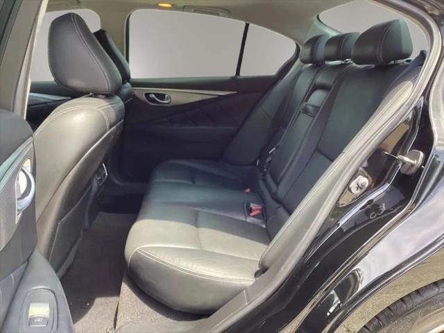 2015 INFINITI Q50 Premium