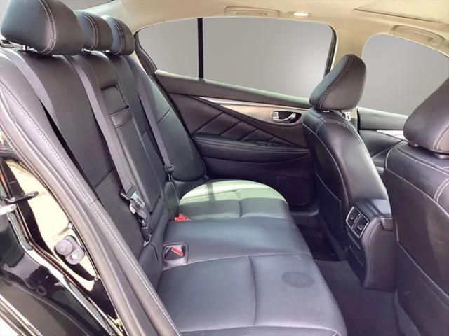 2015 INFINITI Q50 Premium