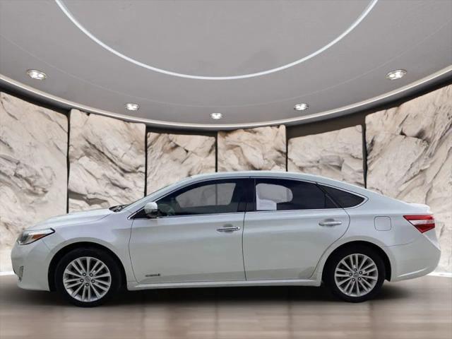 2014 Toyota Avalon Hybrid XLE Premium