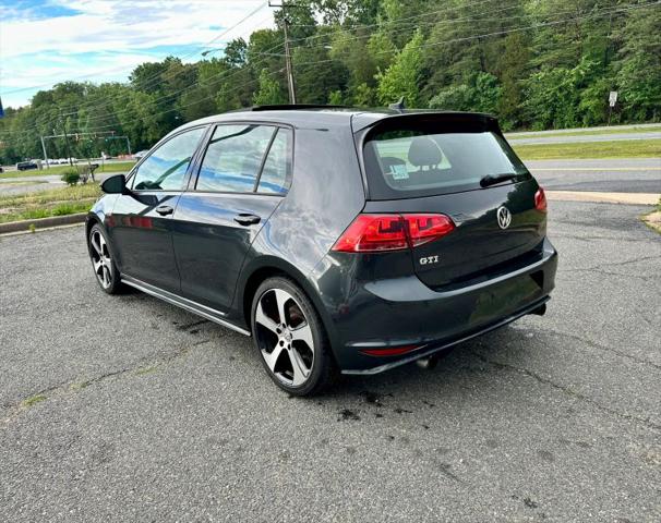 2015 Volkswagen Golf GTI 2.0T SE 4-Door