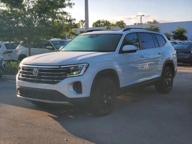 2026 Volkswagen Atlas SE with Technology