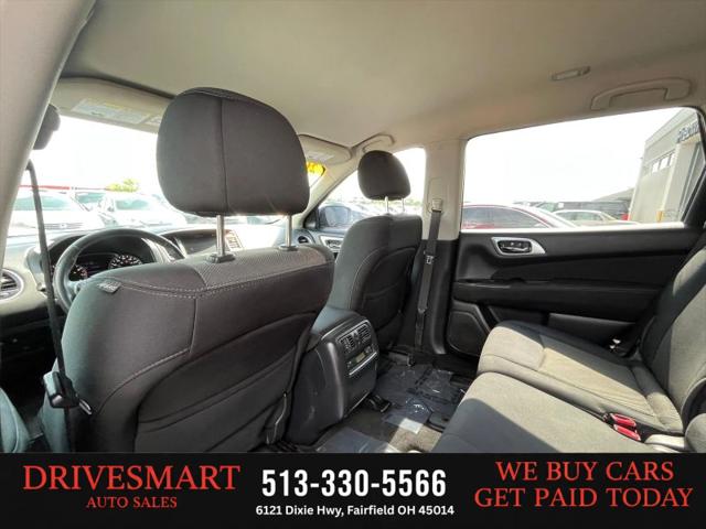 2017 Nissan Pathfinder SV