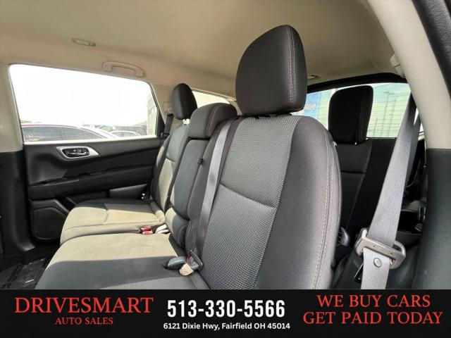 2017 Nissan Pathfinder SV