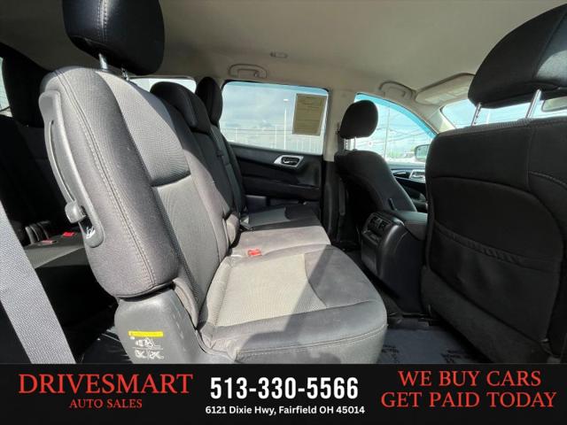 2017 Nissan Pathfinder SV
