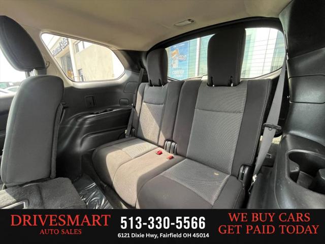 2017 Nissan Pathfinder SV