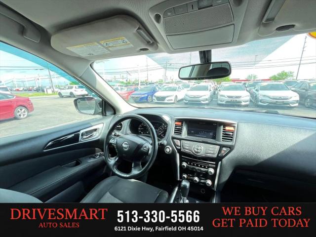 2017 Nissan Pathfinder SV