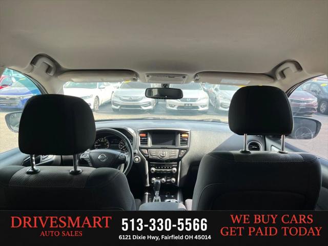 2017 Nissan Pathfinder SV