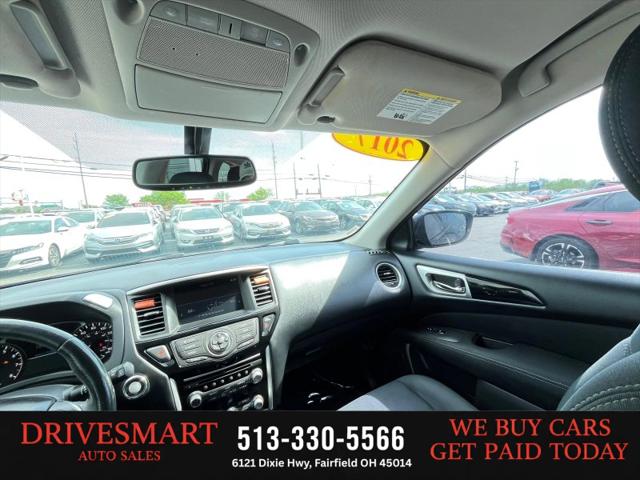 2017 Nissan Pathfinder SV
