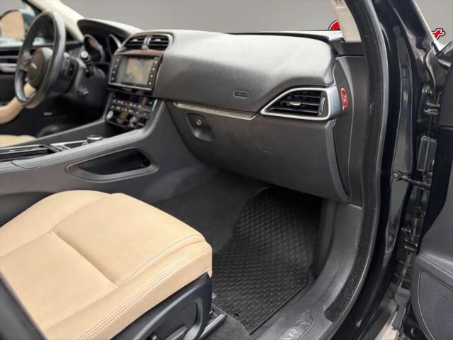 2018 Jaguar F-PACE 25t Premium
