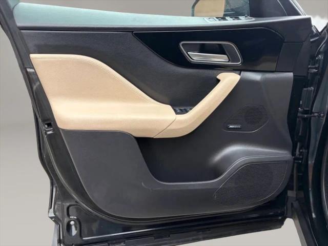 2018 Jaguar F-PACE 25t Premium
