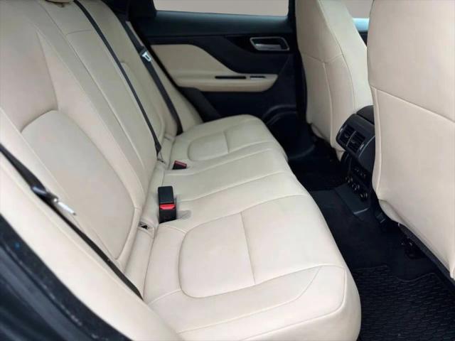 2018 Jaguar F-PACE 25t Premium