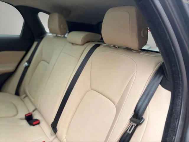 2018 Jaguar F-PACE 25t Premium