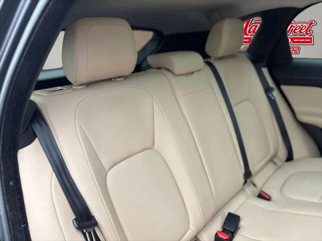 2018 Jaguar F-PACE 25t Premium