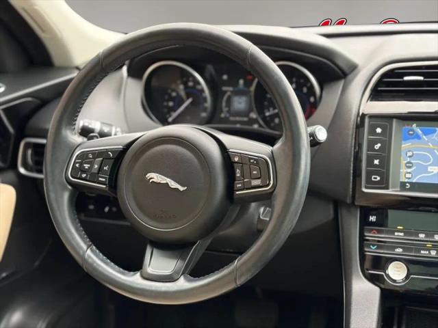 2018 Jaguar F-PACE 25t Premium