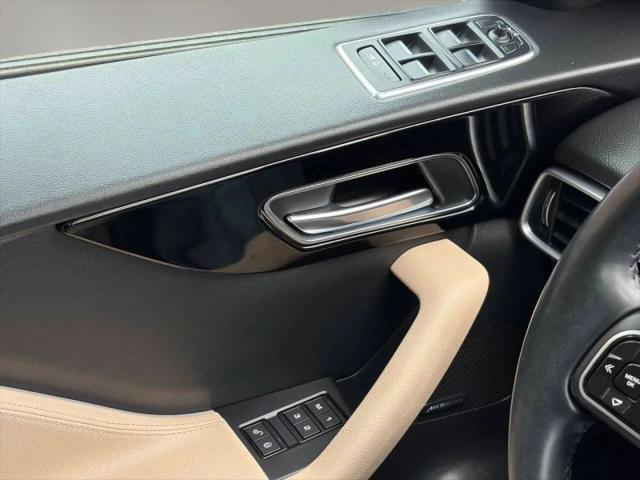 2018 Jaguar F-PACE 25t Premium