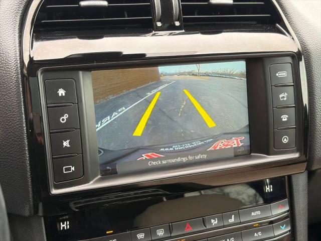 2018 Jaguar F-PACE 25t Premium