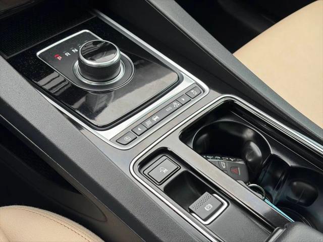 2018 Jaguar F-PACE 25t Premium