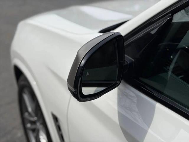2019 BMW X3 M40i
