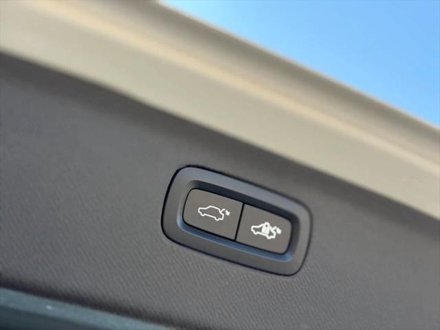 2020 Volvo XC90 T6 Inscription 6 Passenger