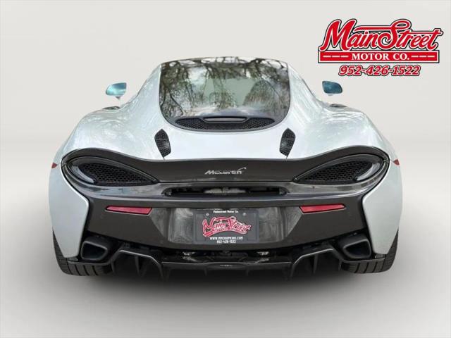 2017 McLaren 570GT Base