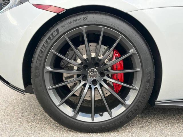 2017 McLaren 570GT Base