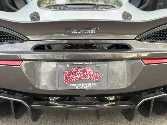 2017 McLaren 570GT Base