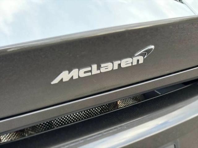 2017 McLaren 570GT Base