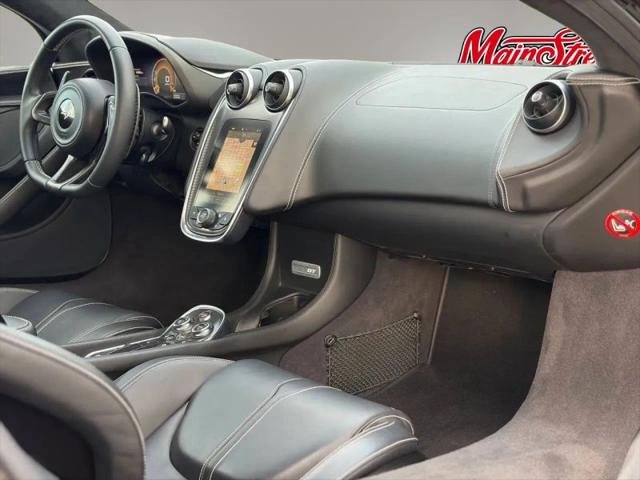 2017 McLaren 570GT Base