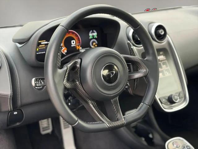 2017 McLaren 570GT Base