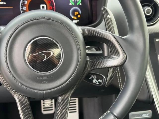 2017 McLaren 570GT Base