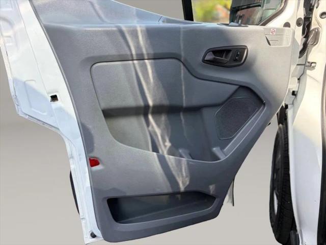 2019 Ford Transit w/60/40 Side Door w/RWB