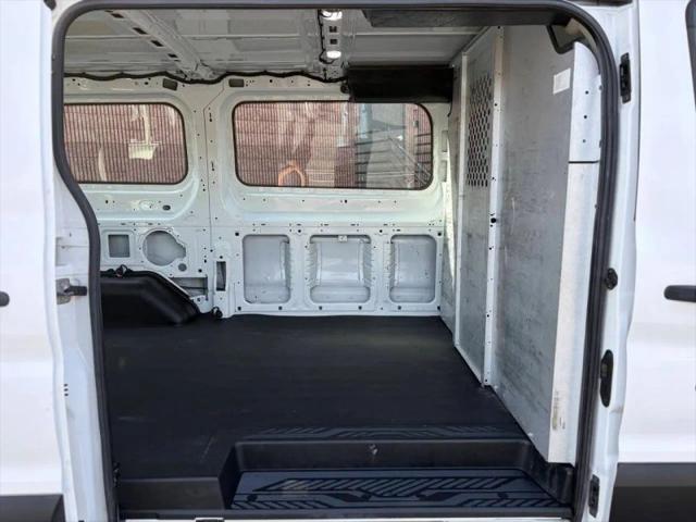 2019 Ford Transit w/60/40 Side Door w/RWB