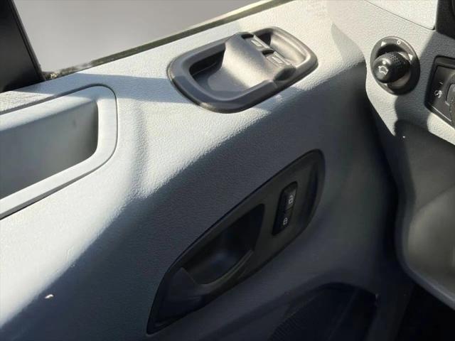 2019 Ford Transit w/60/40 Side Door w/RWB