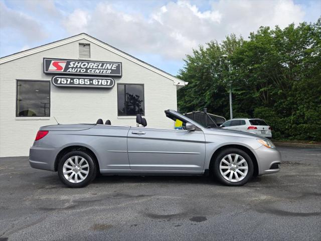 2014 Chrysler 200 Touring