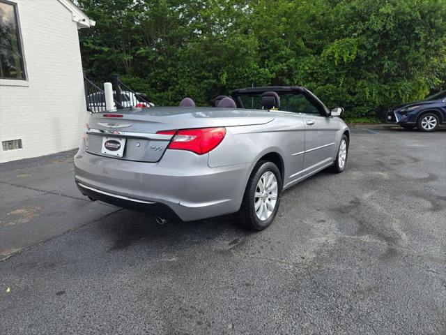 2014 Chrysler 200 Touring