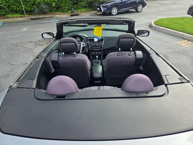 2014 Chrysler 200 Touring