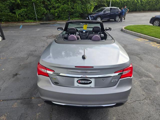 2014 Chrysler 200 Touring