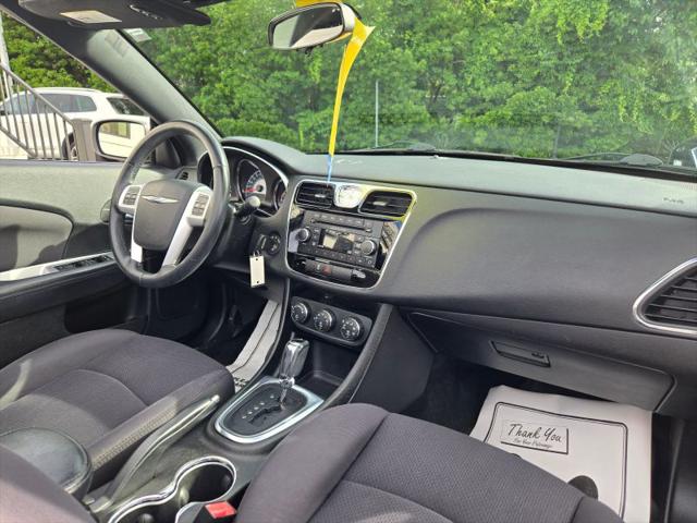 2014 Chrysler 200 Touring