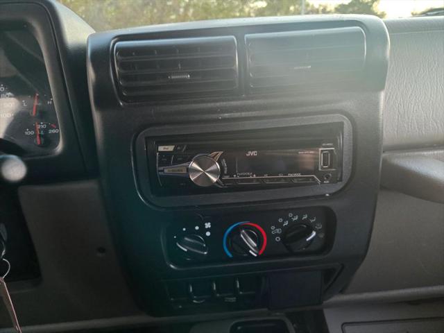 2003 Jeep Wrangler SE