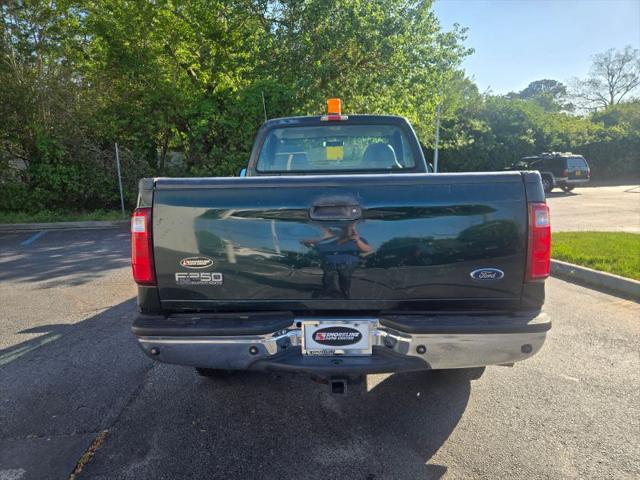 2004 Ford F-350 XLT