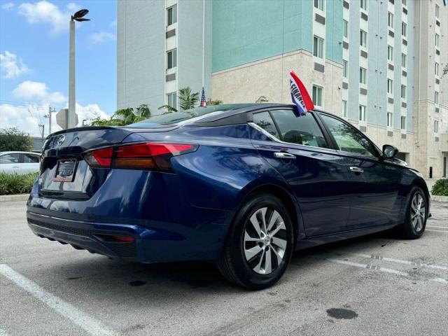 2022 Nissan Altima S FWD