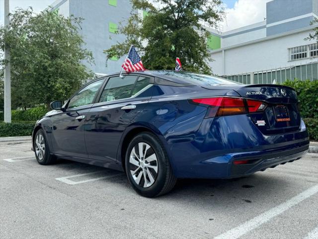 2022 Nissan Altima S FWD