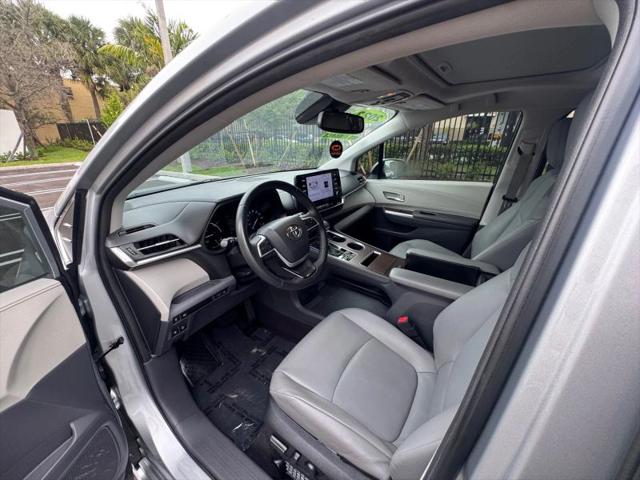 2023 Toyota Sienna XLE