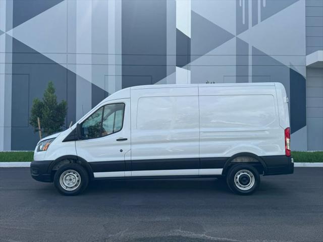2025 Ford Transit Cargo Van Medium Roof w/LWB