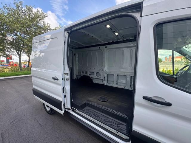 2025 Ford Transit Cargo Van Medium Roof w/LWB