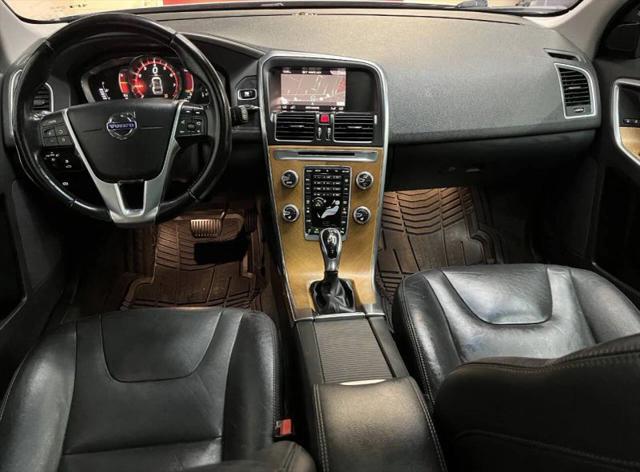 2017 Volvo XC60 T5 Inscription