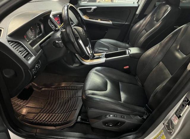 2017 Volvo XC60 T5 Inscription