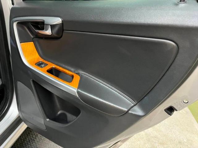 2017 Volvo XC60 T5 Inscription