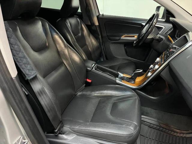 2017 Volvo XC60 T5 Inscription